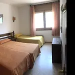Perla فيلة يوريت دي مار